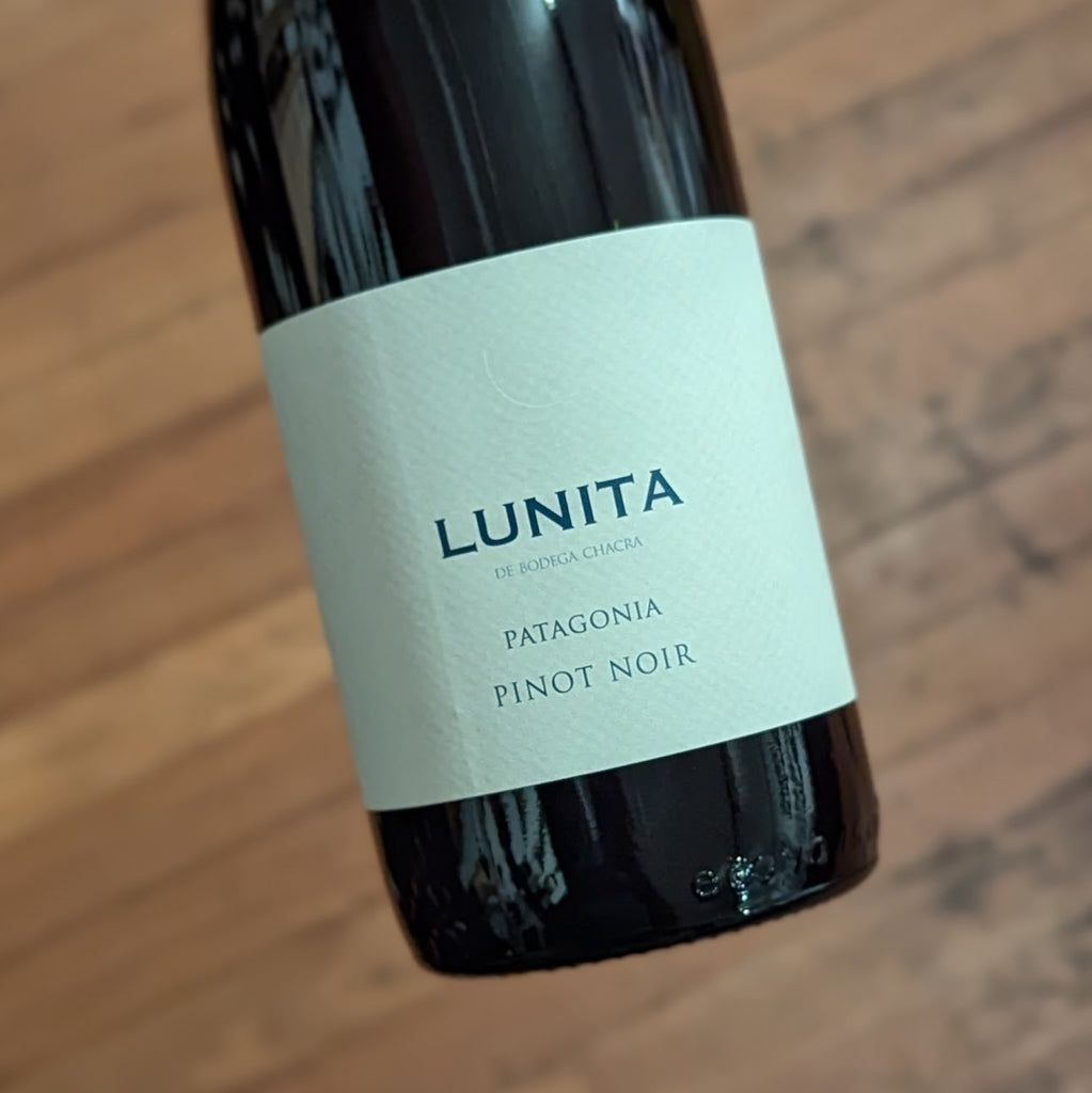 Bodega Chacra Pinot Noir Lunita 2023